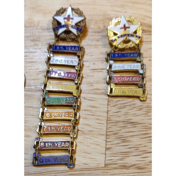 VTG METHODIST SUNDAY SCHOOL ENAMELED PIN STAR W/ CROSS & CROWN 1ST, 2ND 3RD YEAR - Picture 2 of 6